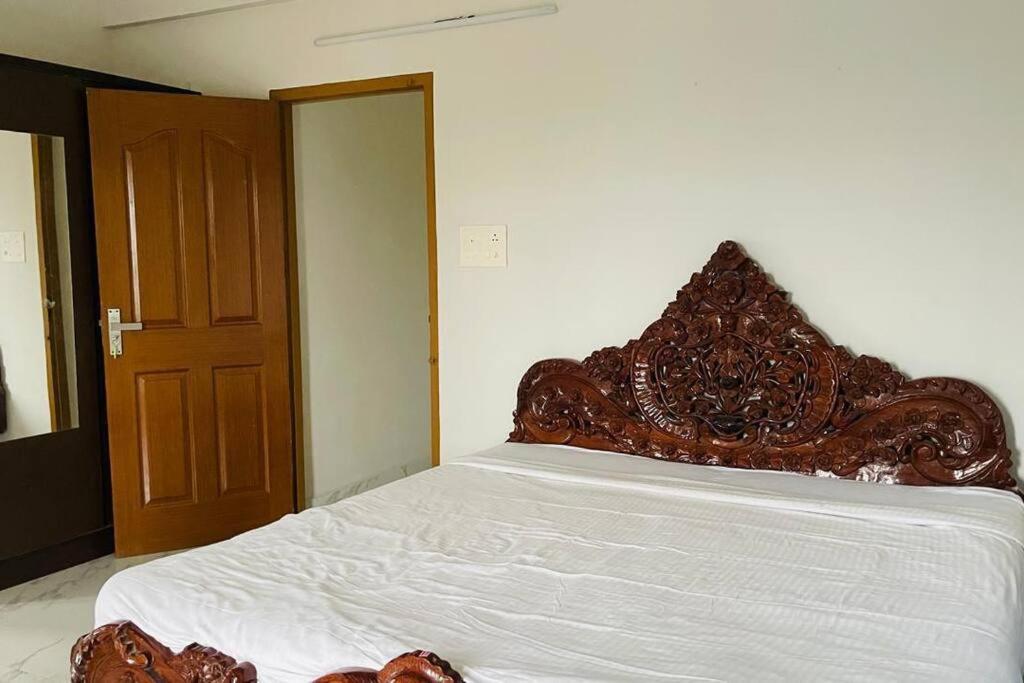 Rajamandiram 3Bhk Ac Apartment In Trivandrum Central 特里凡得琅 外观 照片