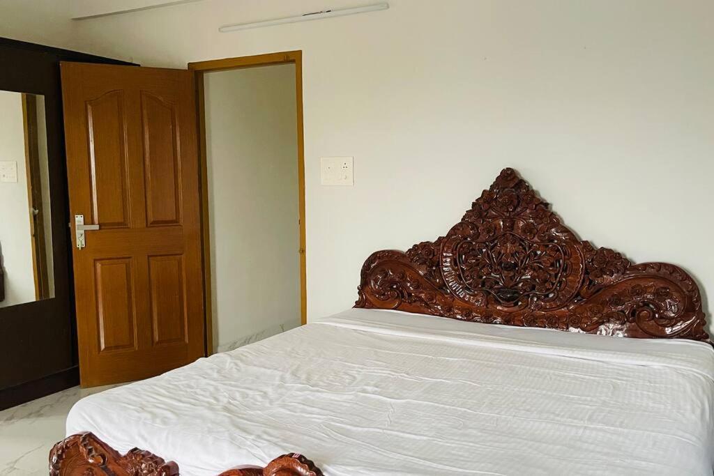 Rajamandiram 3Bhk Ac Apartment In Trivandrum Central 特里凡得琅 外观 照片