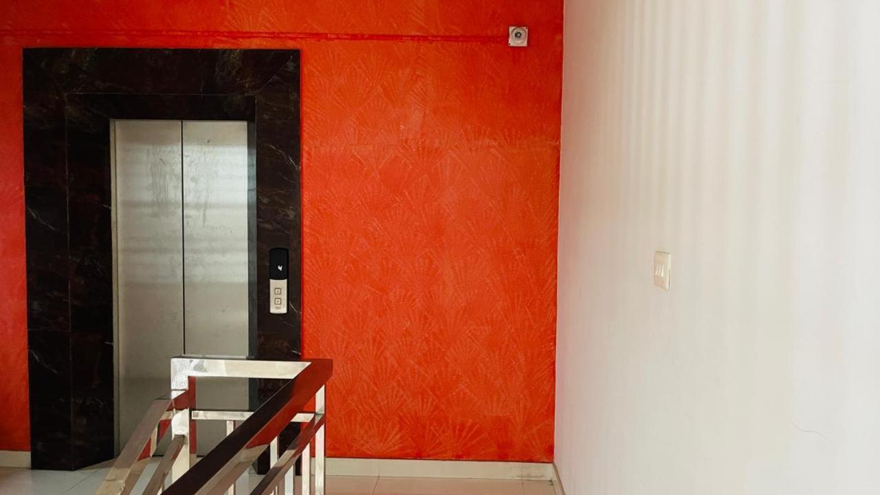 Rajamandiram 3Bhk Ac Apartment In Trivandrum Central 特里凡得琅 外观 照片